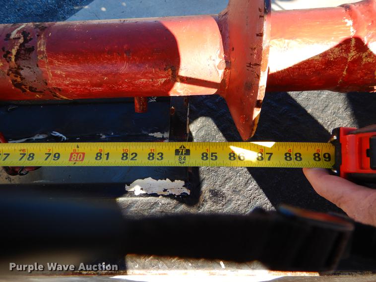 image for item DC0179 2005 International 4300 digger derrick truck