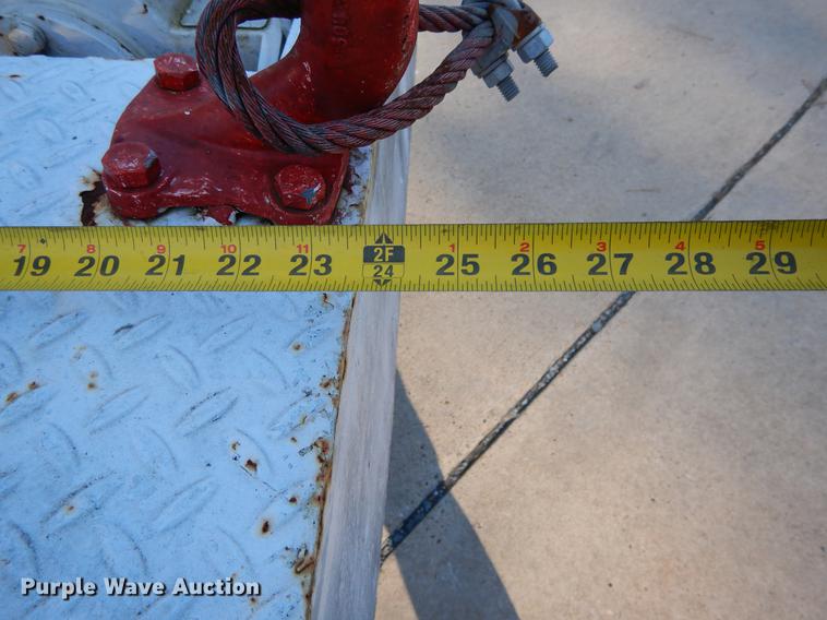 image for item DC0179 2005 International 4300 digger derrick truck