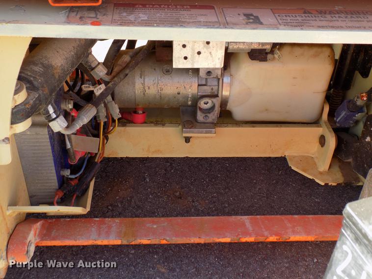 image for item DD3572 2010 JLG 1230ES scissor lift