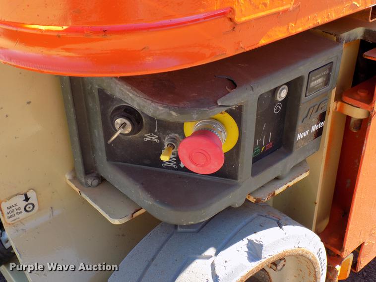 image for item DD3572 2010 JLG 1230ES scissor lift