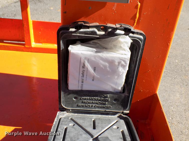 image for item DD3572 2010 JLG 1230ES scissor lift