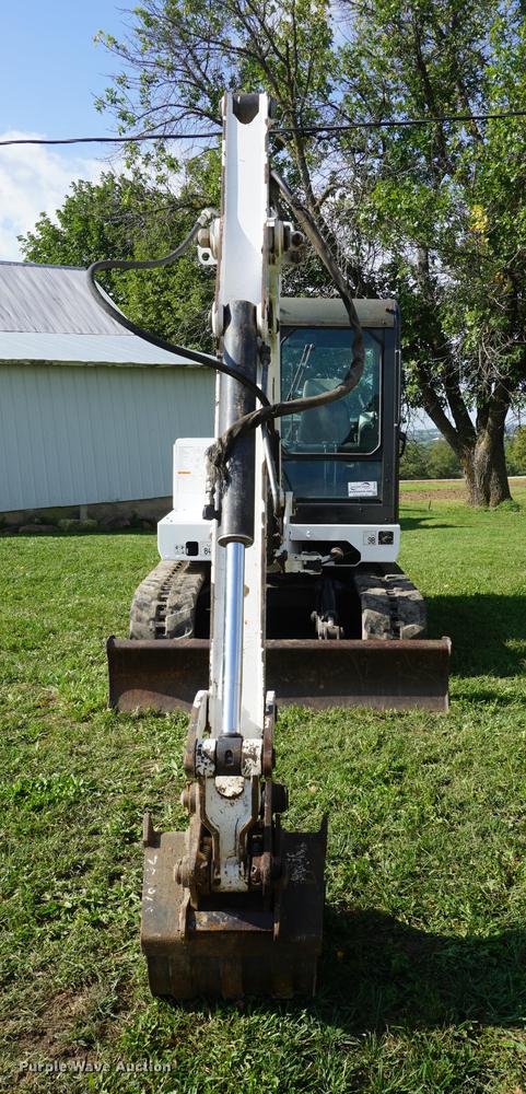 image for item DD6535 2000 Bobcat 341 mini excavator