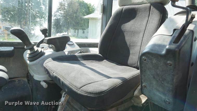 image for item DD6535 2000 Bobcat 341 mini excavator