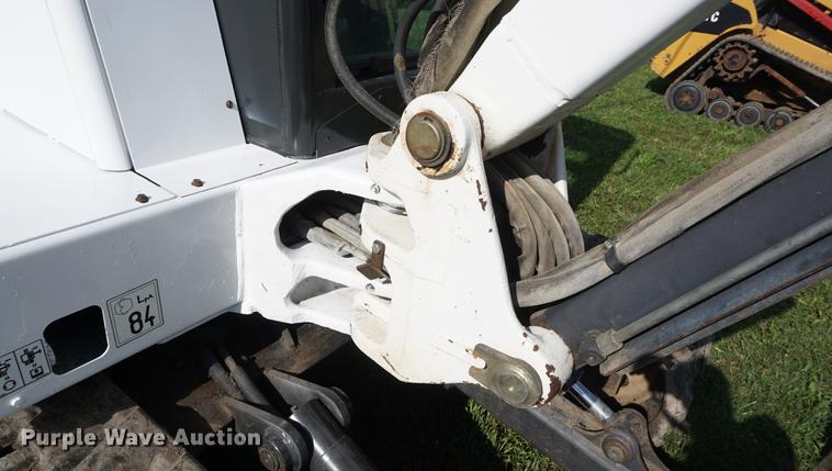 image for item DD6535 2000 Bobcat 341 mini excavator