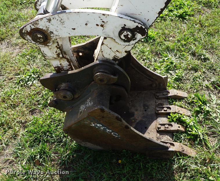 image for item DD6535 2000 Bobcat 341 mini excavator