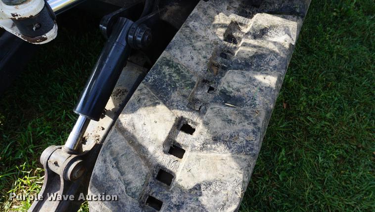 image for item DD6535 2000 Bobcat 341 mini excavator