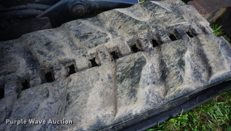 image for item DD6535 2000 Bobcat 341 mini excavator