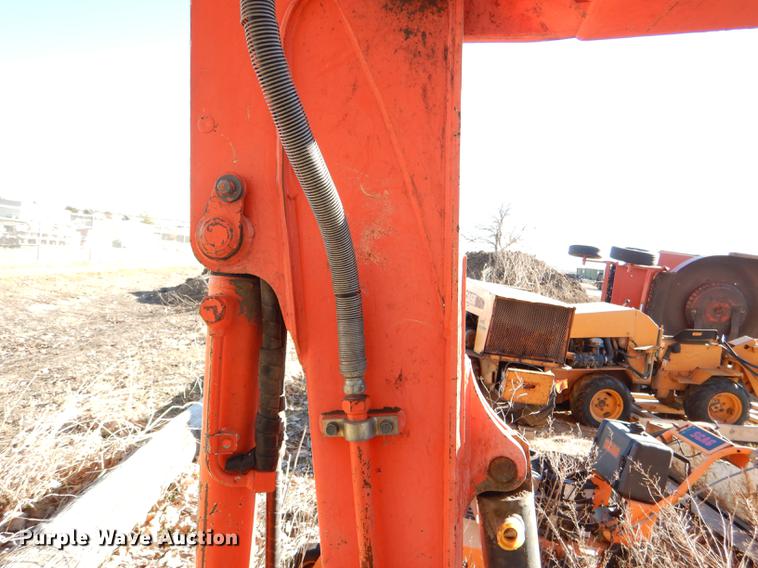 image for item DD8980 Kubota KX121-3 Super Series mini excavator