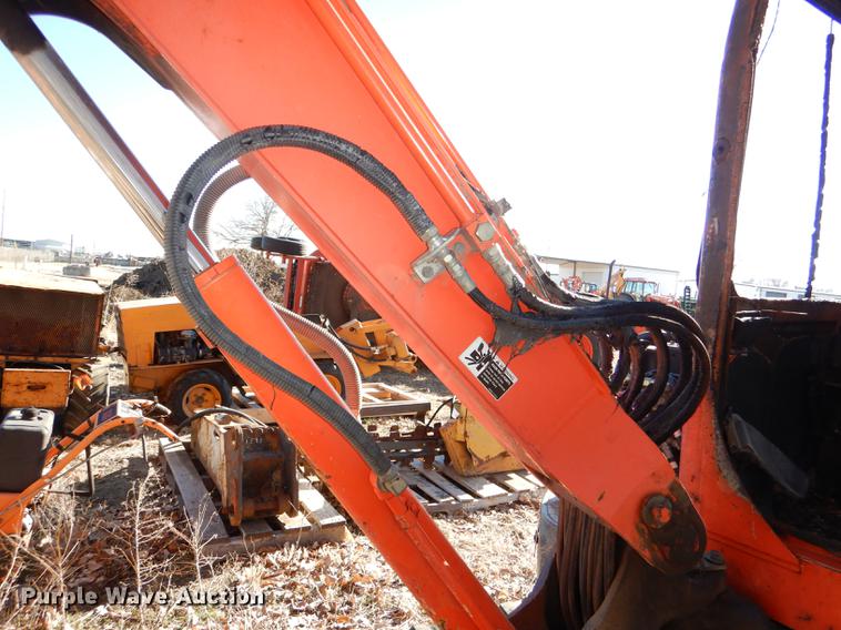 image for item DD8980 Kubota KX121-3 Super Series mini excavator