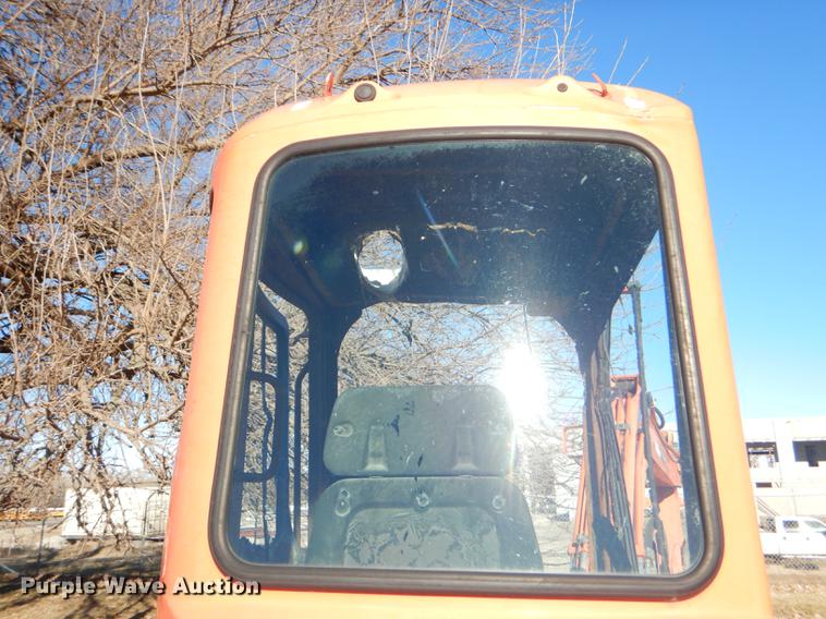 image for item DD8980 Kubota KX121-3 Super Series mini excavator
