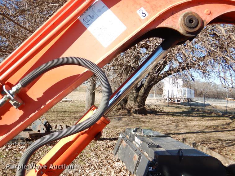 image for item DD8980 Kubota KX121-3 Super Series mini excavator