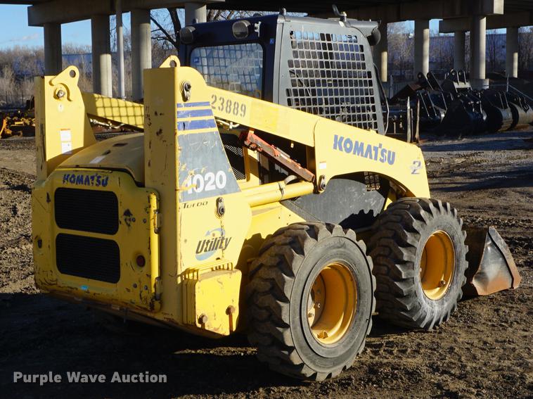 image for item DE3349 2006 Komatsu SK1020-5N skid steer