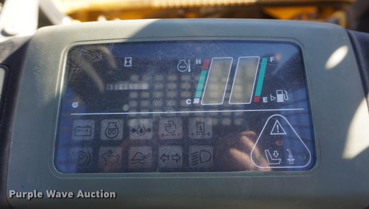 image for item DE3349 2006 Komatsu SK1020-5N skid steer