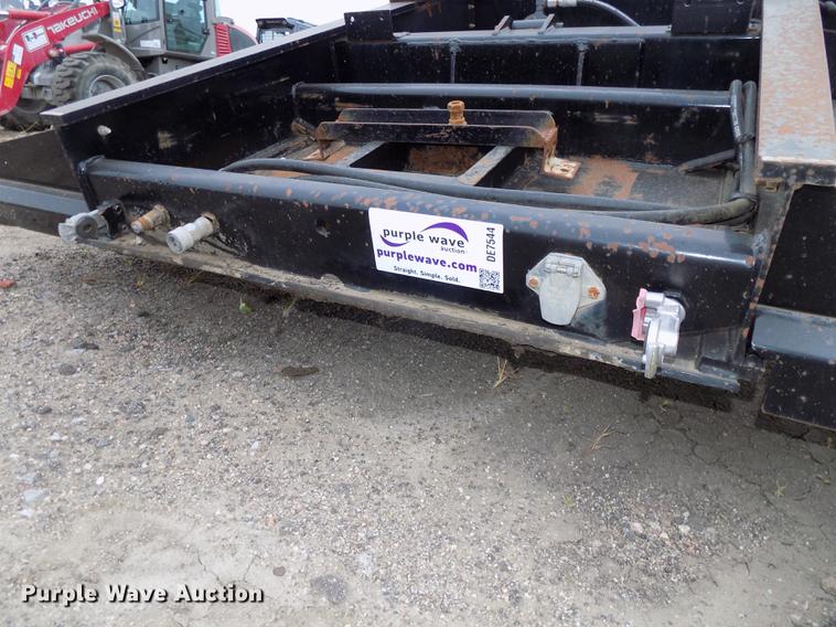 image for item DE7544 1993 Entyre lowboy equipment trailer