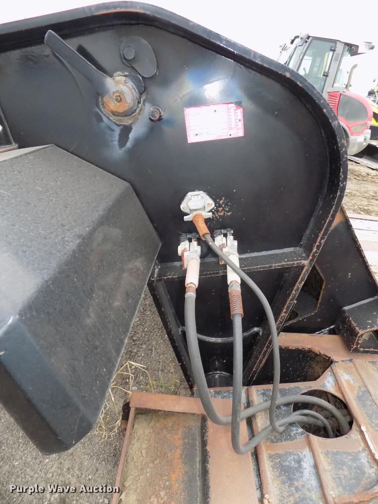 image for item DE7544 1993 Entyre lowboy equipment trailer