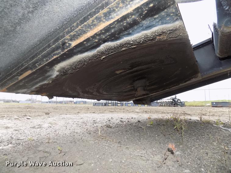 image for item DE7544 1993 Entyre lowboy equipment trailer