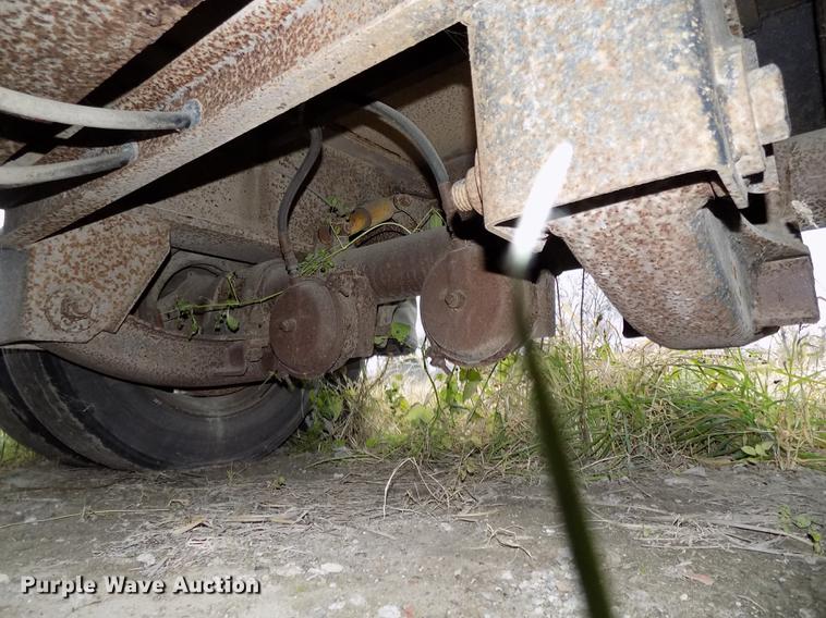 image for item DE7544 1993 Entyre lowboy equipment trailer