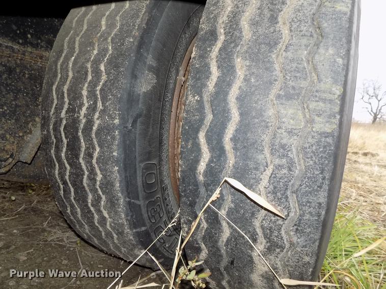 image for item DE7544 1993 Entyre lowboy equipment trailer