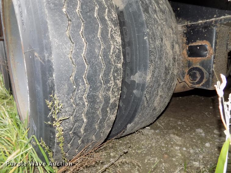 image for item DE7544 1993 Entyre lowboy equipment trailer