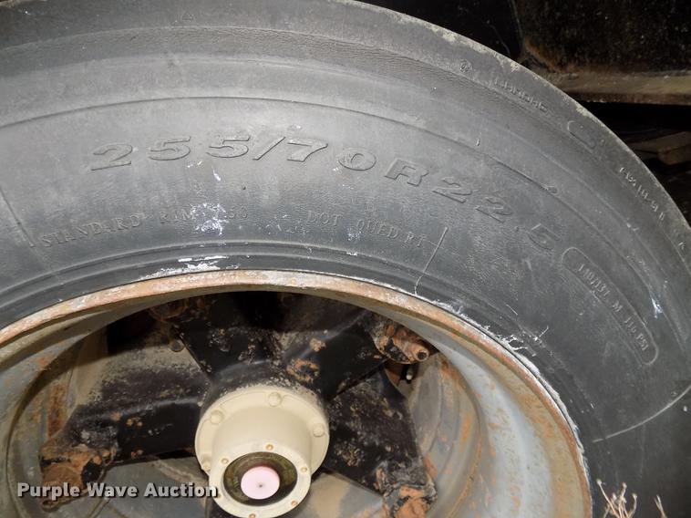 image for item DE7544 1993 Entyre lowboy equipment trailer