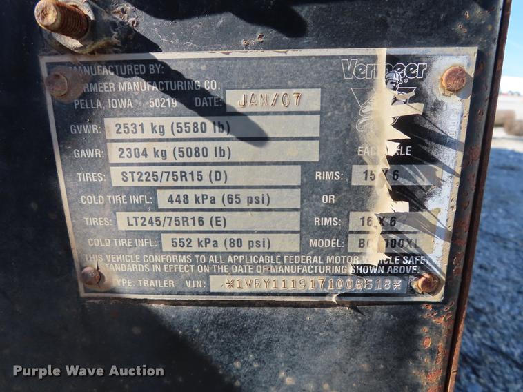 image for item DF1338 2007 Vermeer BC1000XL chipper