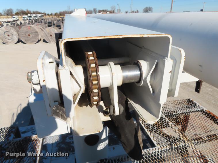 image for item DF1340 2003 International 4300 bucket truck