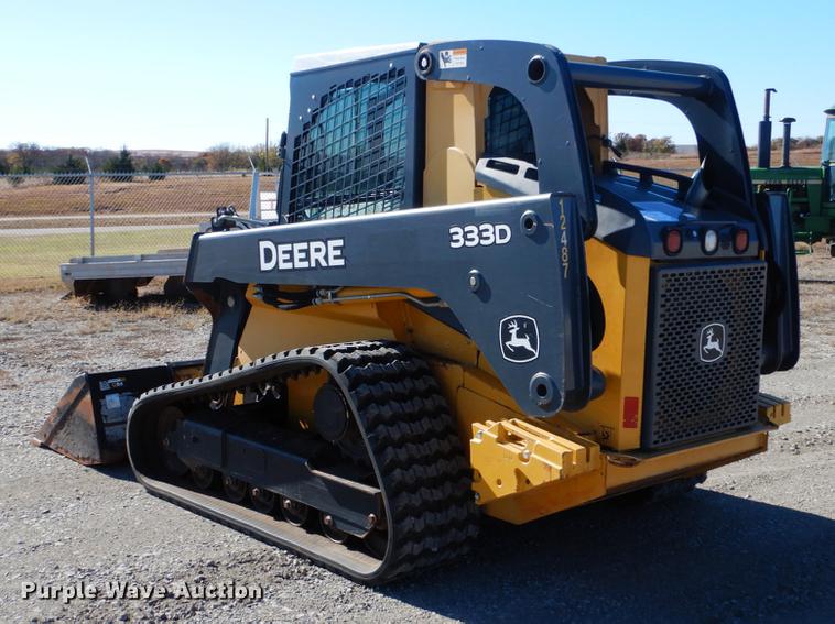 image for item DF2041 2012 John Deere 333D skid steer