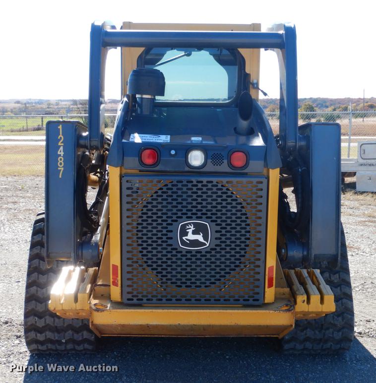 image for item DF2041 2012 John Deere 333D skid steer