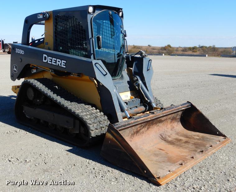 image for item DF2041 2012 John Deere 333D skid steer