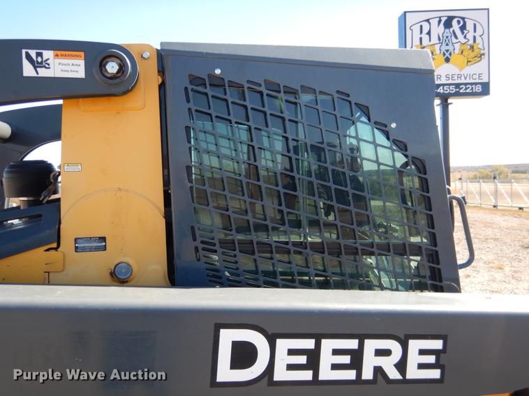 image for item DF2041 2012 John Deere 333D skid steer