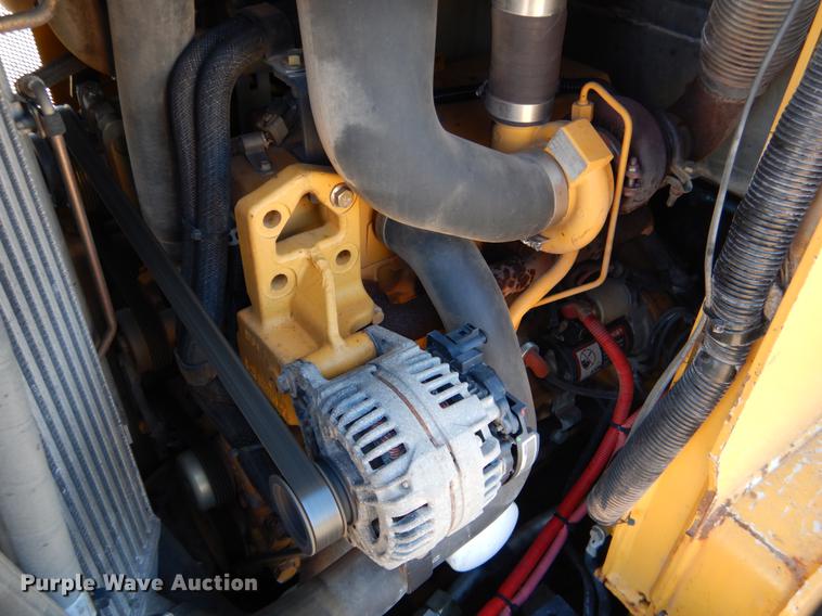 image for item DF2041 2012 John Deere 333D skid steer