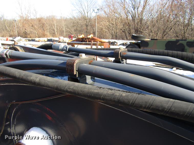 image for item DF3905 John Deere 350D excavator boom and stick