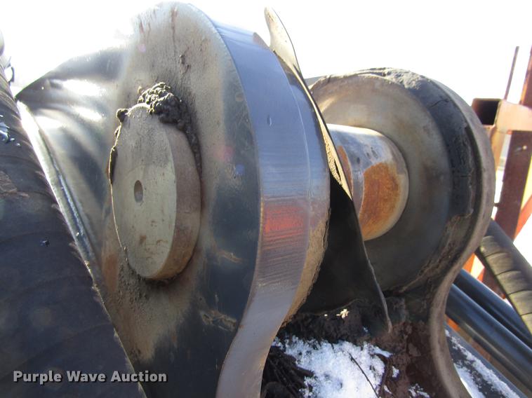 image for item DF3905 John Deere 350D excavator boom and stick