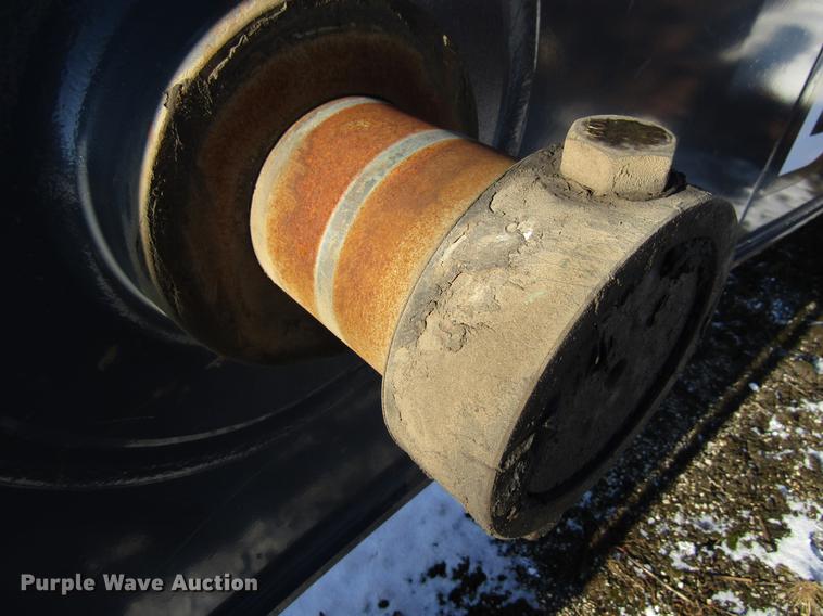 image for item DF3905 John Deere 350D excavator boom and stick