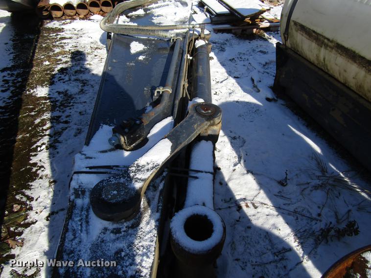 image for item DF3905 John Deere 350D excavator boom and stick