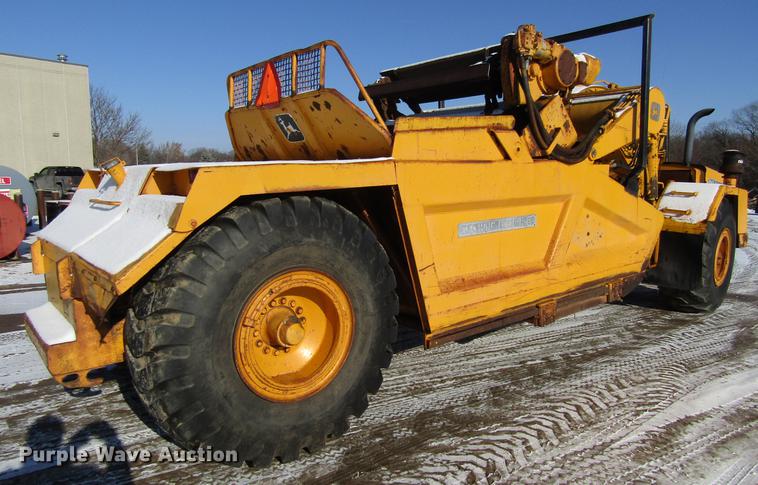 image for item DF3908 1978 John Deere 762 elevating scraper