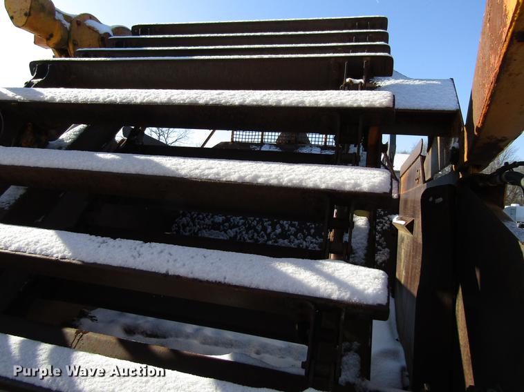 image for item DF3908 1978 John Deere 762 elevating scraper