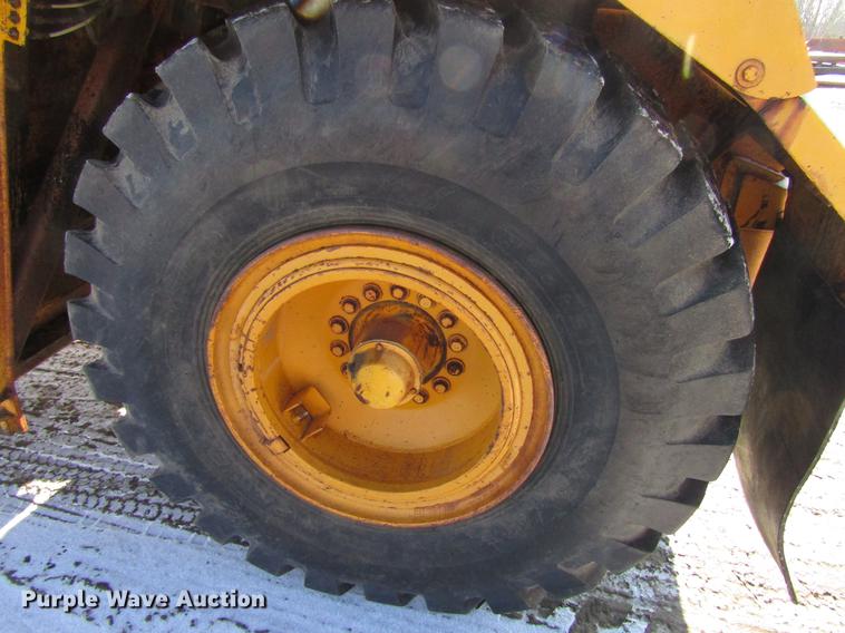 image for item DF3908 1978 John Deere 762 elevating scraper