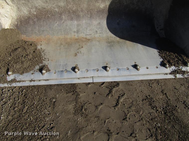 image for item DF3912 1998 John Deere 744H wheel loader