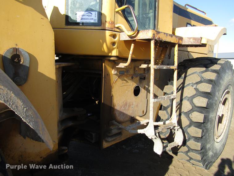 image for item DF3912 1998 John Deere 744H wheel loader
