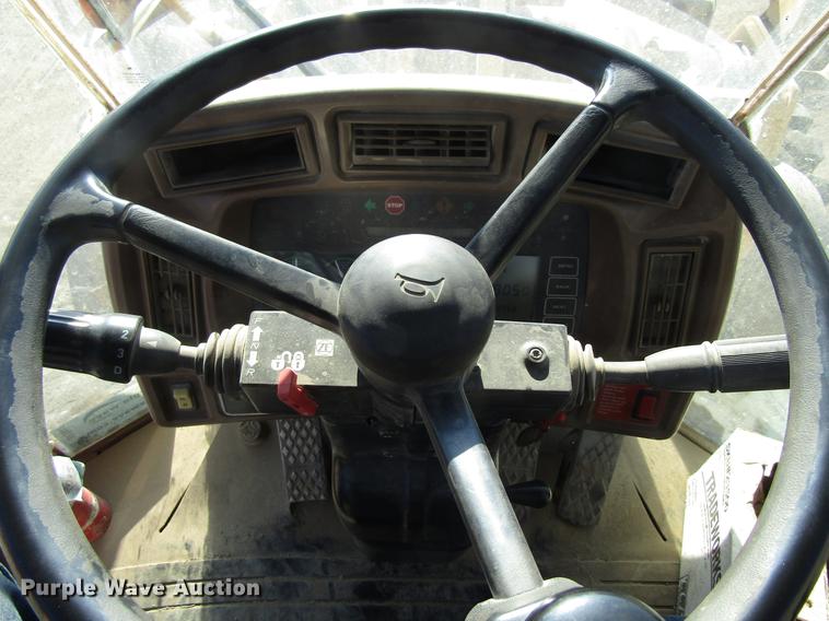 image for item DF3912 1998 John Deere 744H wheel loader