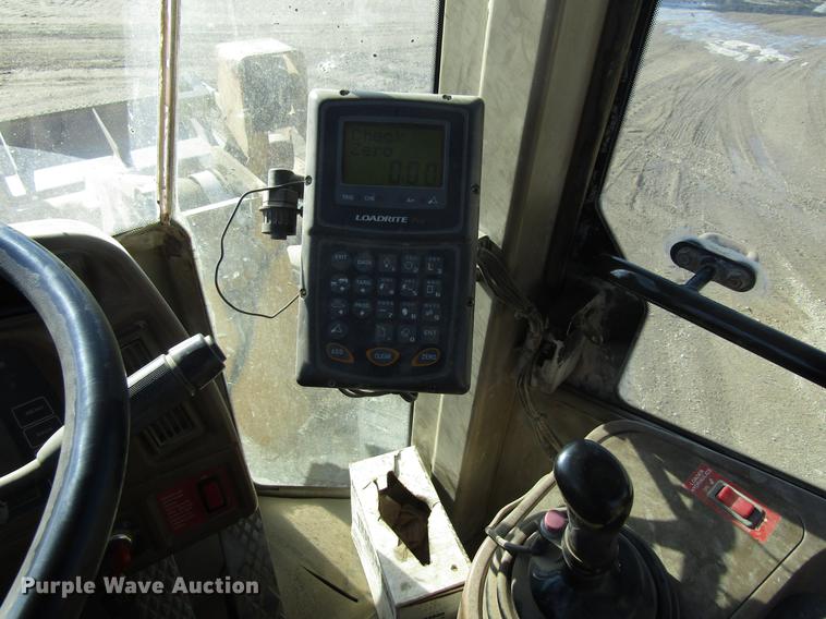 image for item DF3912 1998 John Deere 744H wheel loader