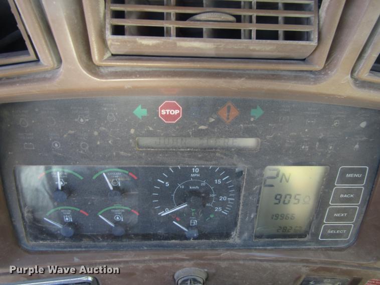 image for item DF3912 1998 John Deere 744H wheel loader