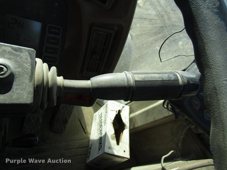 image for item DF3912 1998 John Deere 744H wheel loader