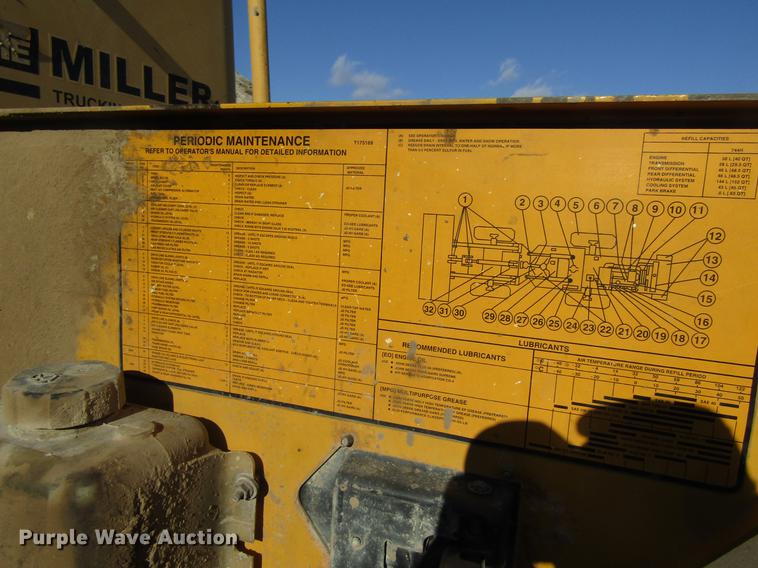 image for item DF3912 1998 John Deere 744H wheel loader