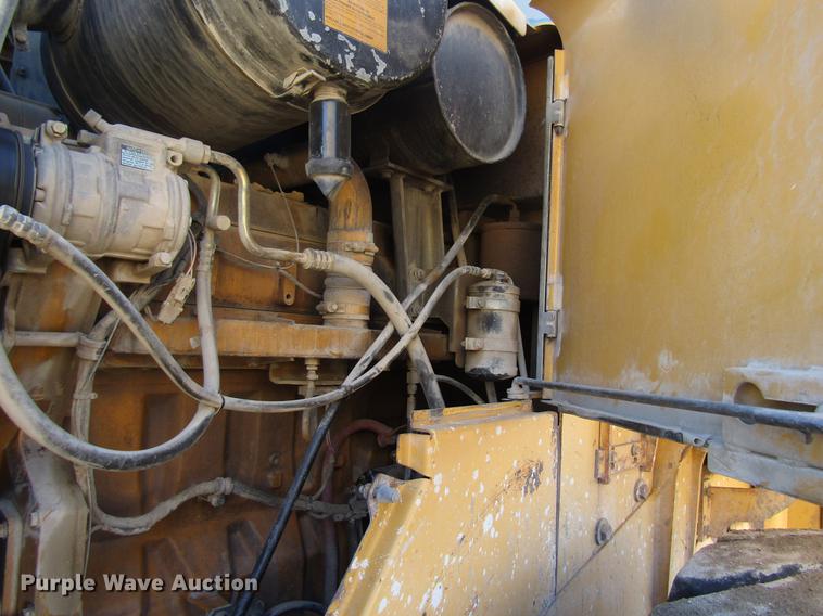 image for item DF3912 1998 John Deere 744H wheel loader