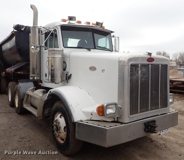 image for item DF8669 1997 Peterbilt 357 semi truck