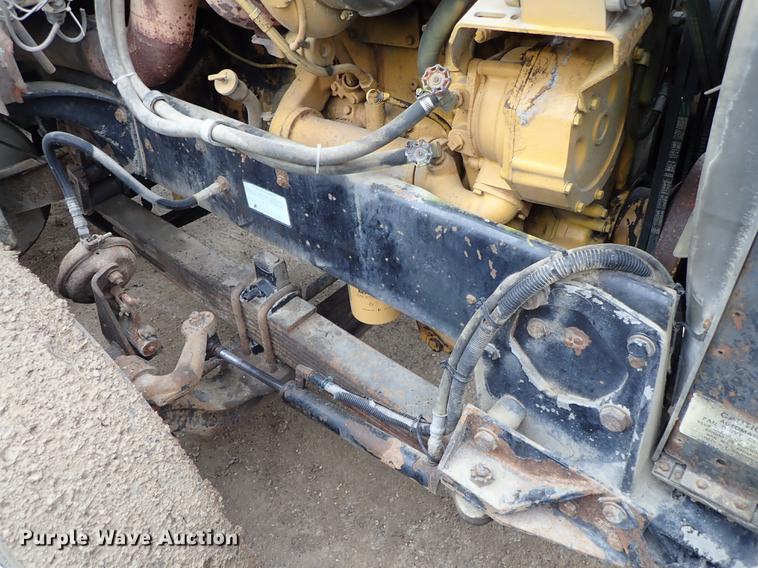 image for item DF8669 1997 Peterbilt 357 semi truck