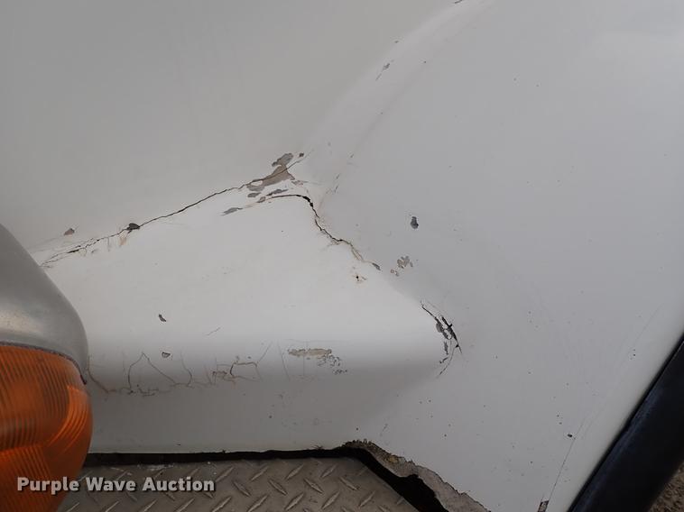 image for item DF8669 1997 Peterbilt 357 semi truck