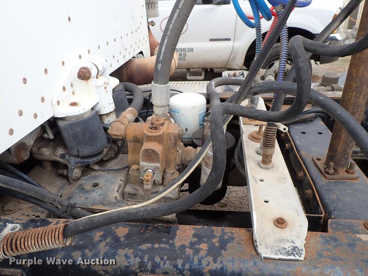 image for item DF8669 1997 Peterbilt 357 semi truck